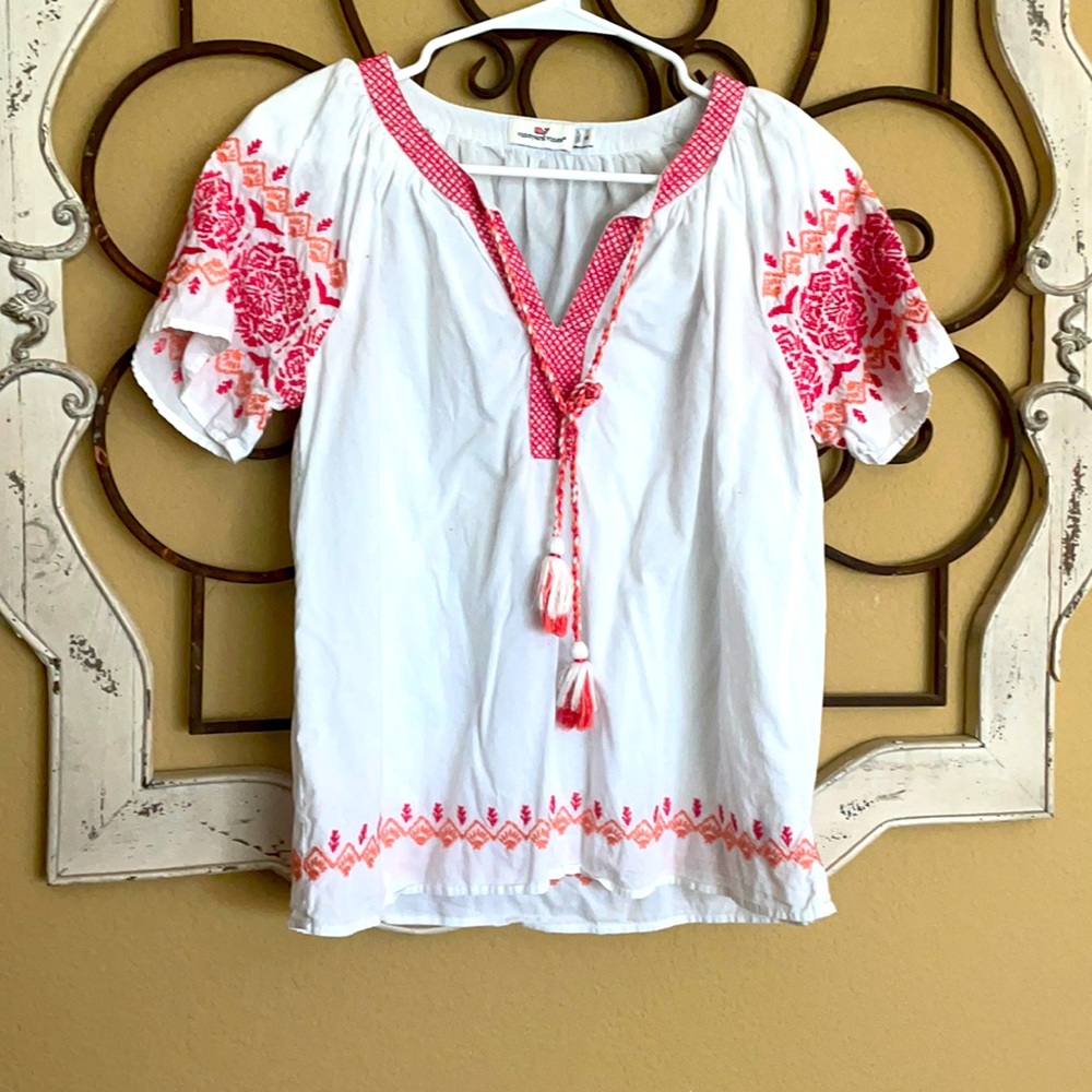 Vineyard Vines Embroidered Top